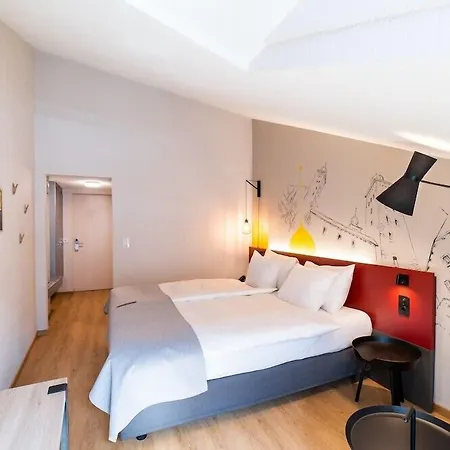 Hotell Stockalperhof 3*